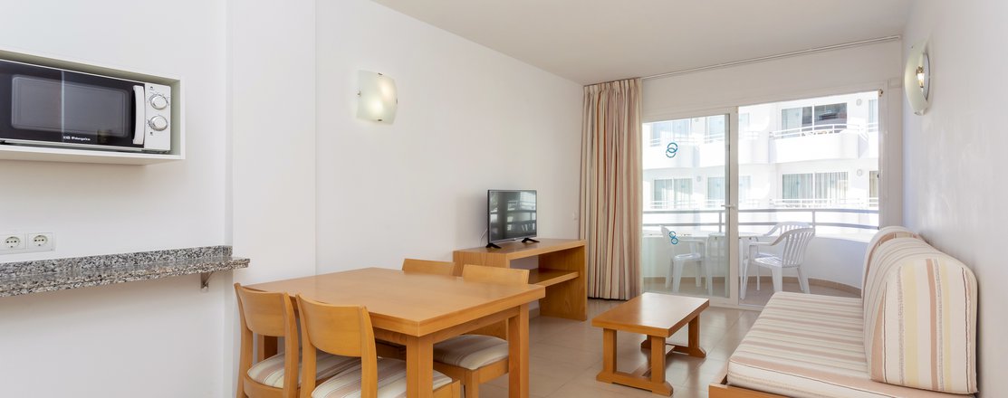 One Bedroom Apartment 2-3 Persons-17
