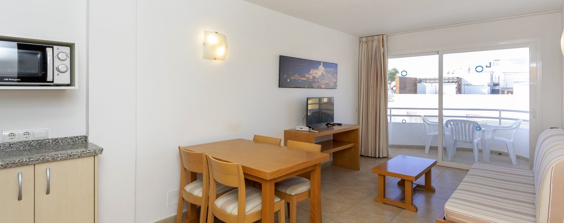 Two bedroom Apartment 2-5 persons-2