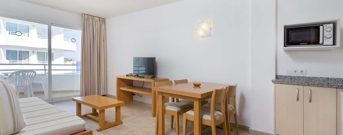 Two bedroom Apartment 2-5 persons-6