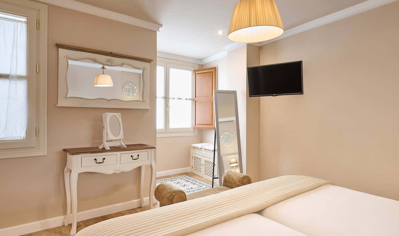 room image 3