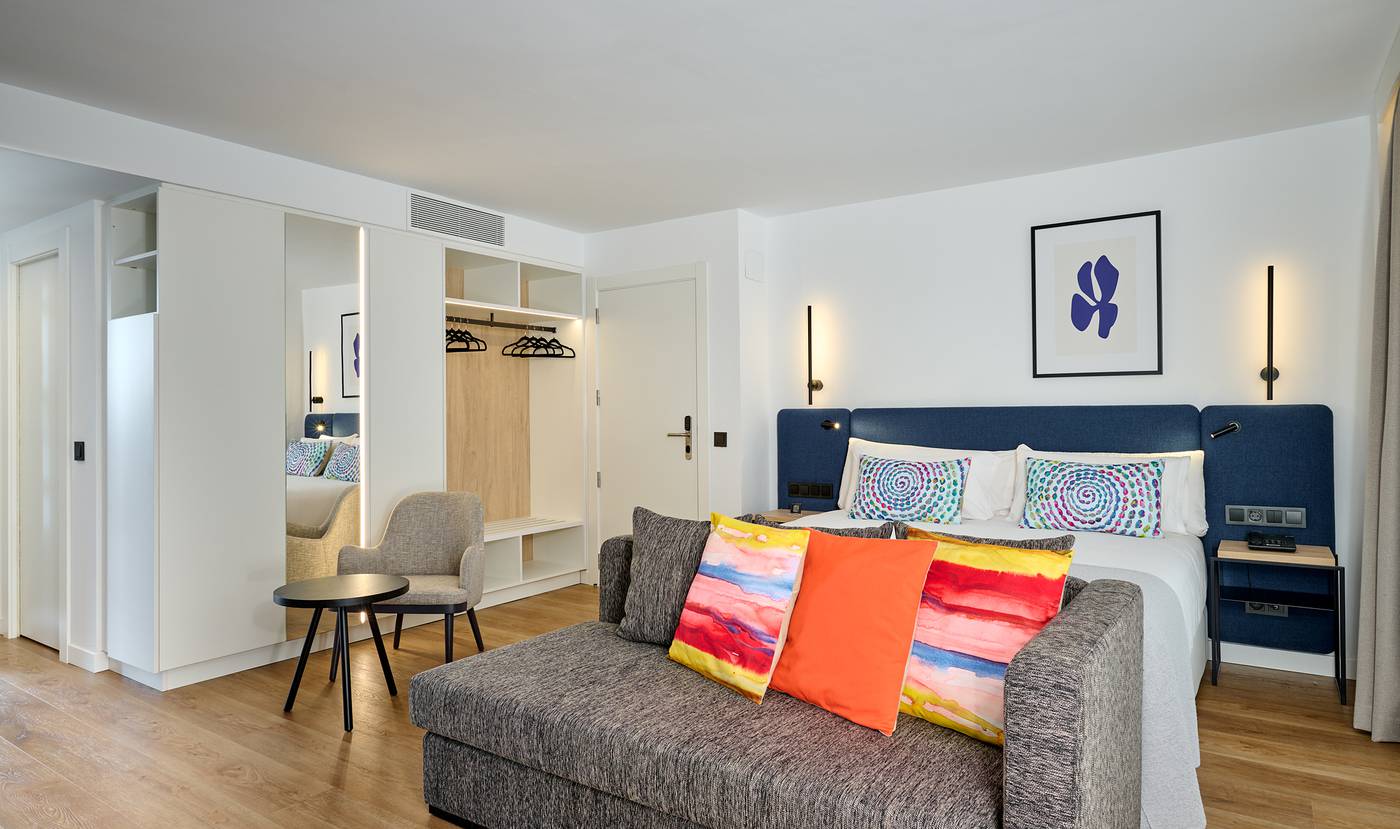 room image 2