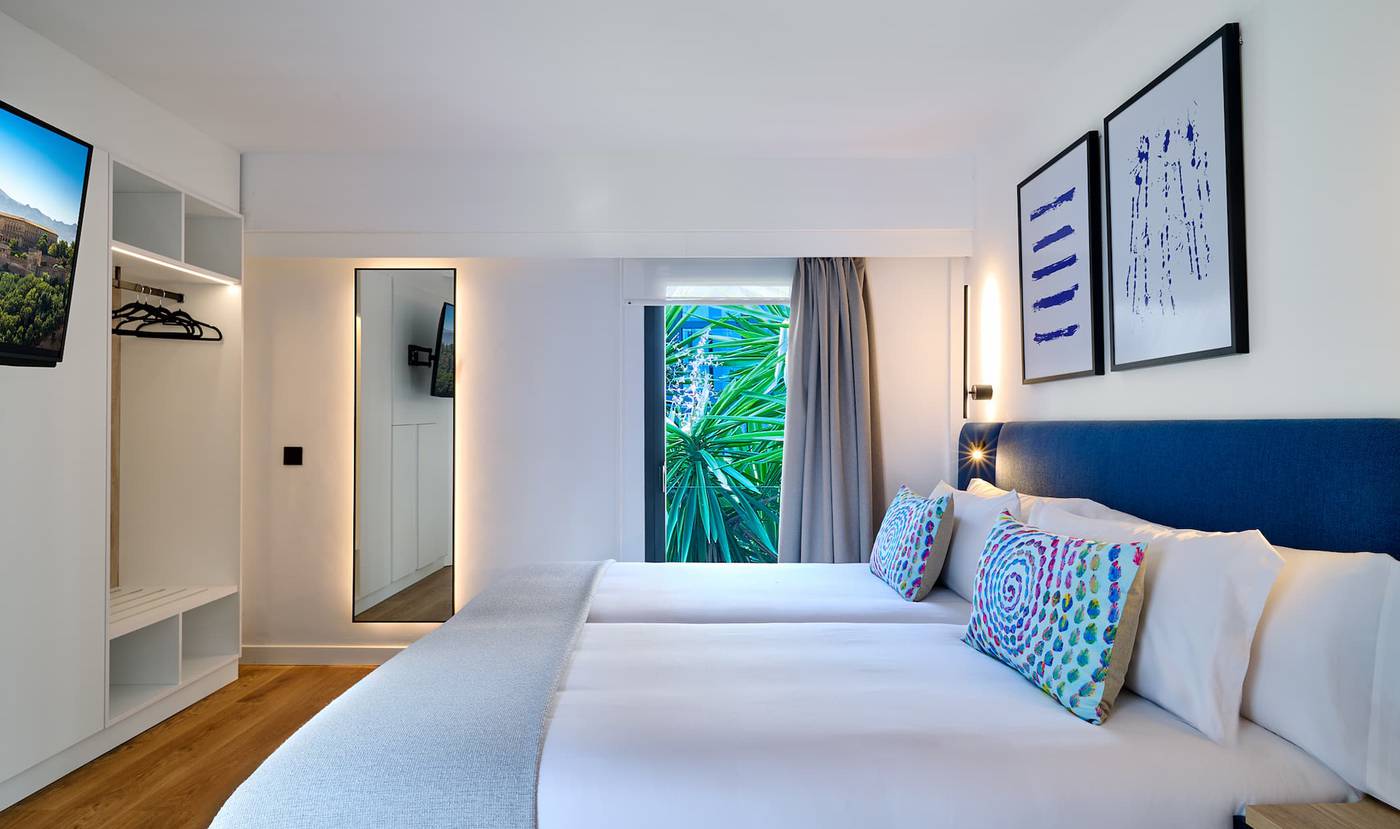 room image 1