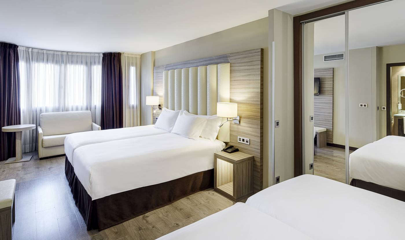 room image 2
