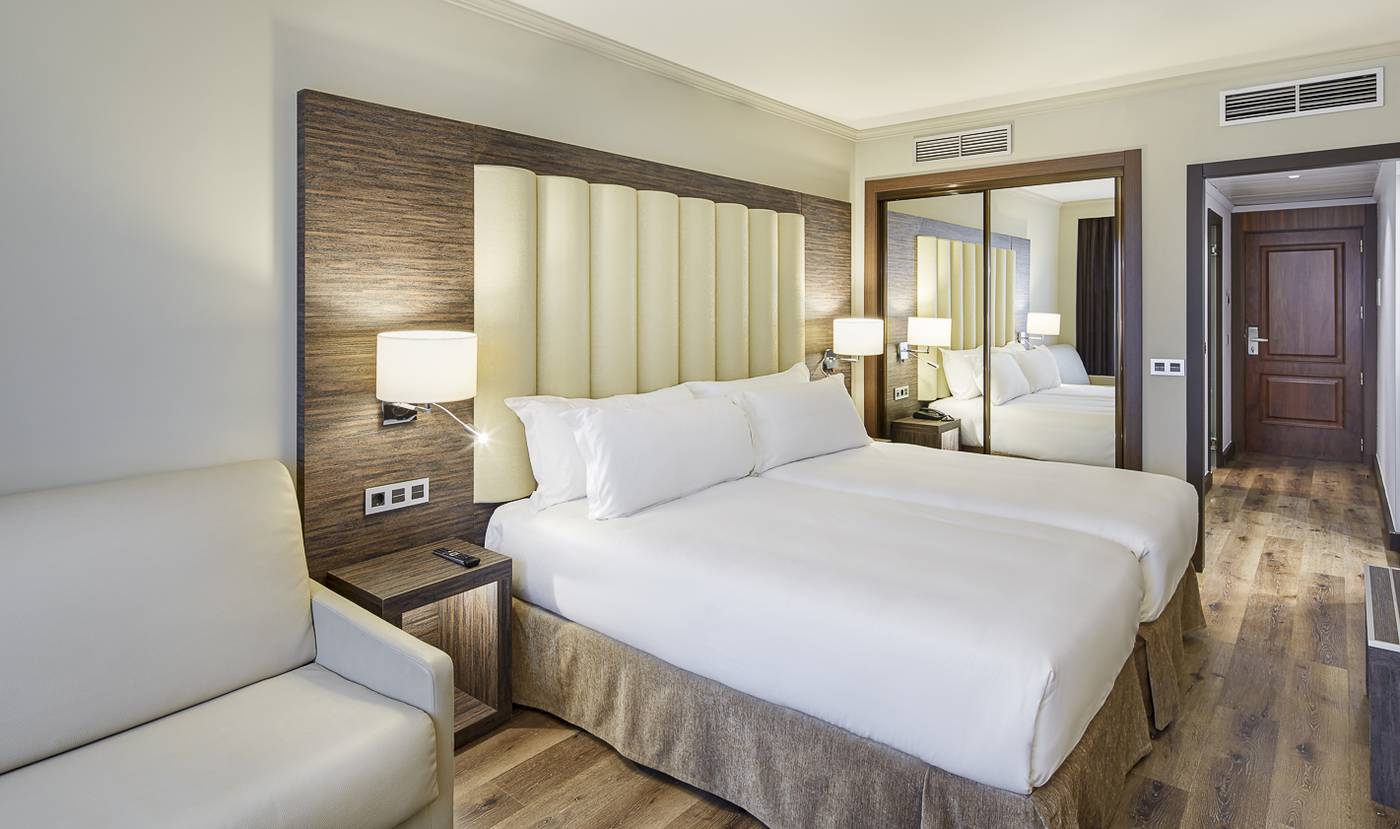 room image 2