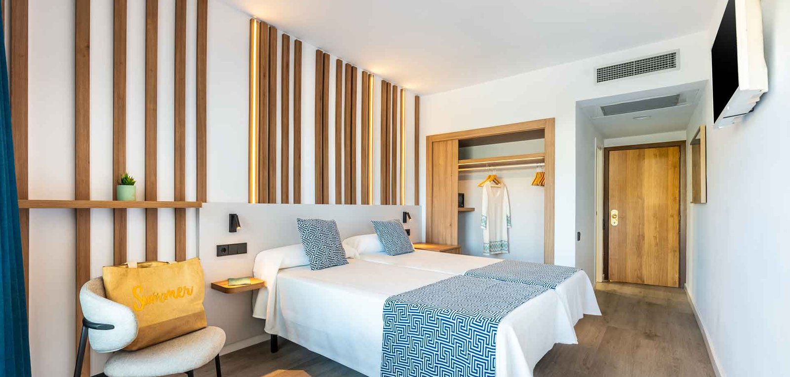 Room image Twin vue latérale sur la mer