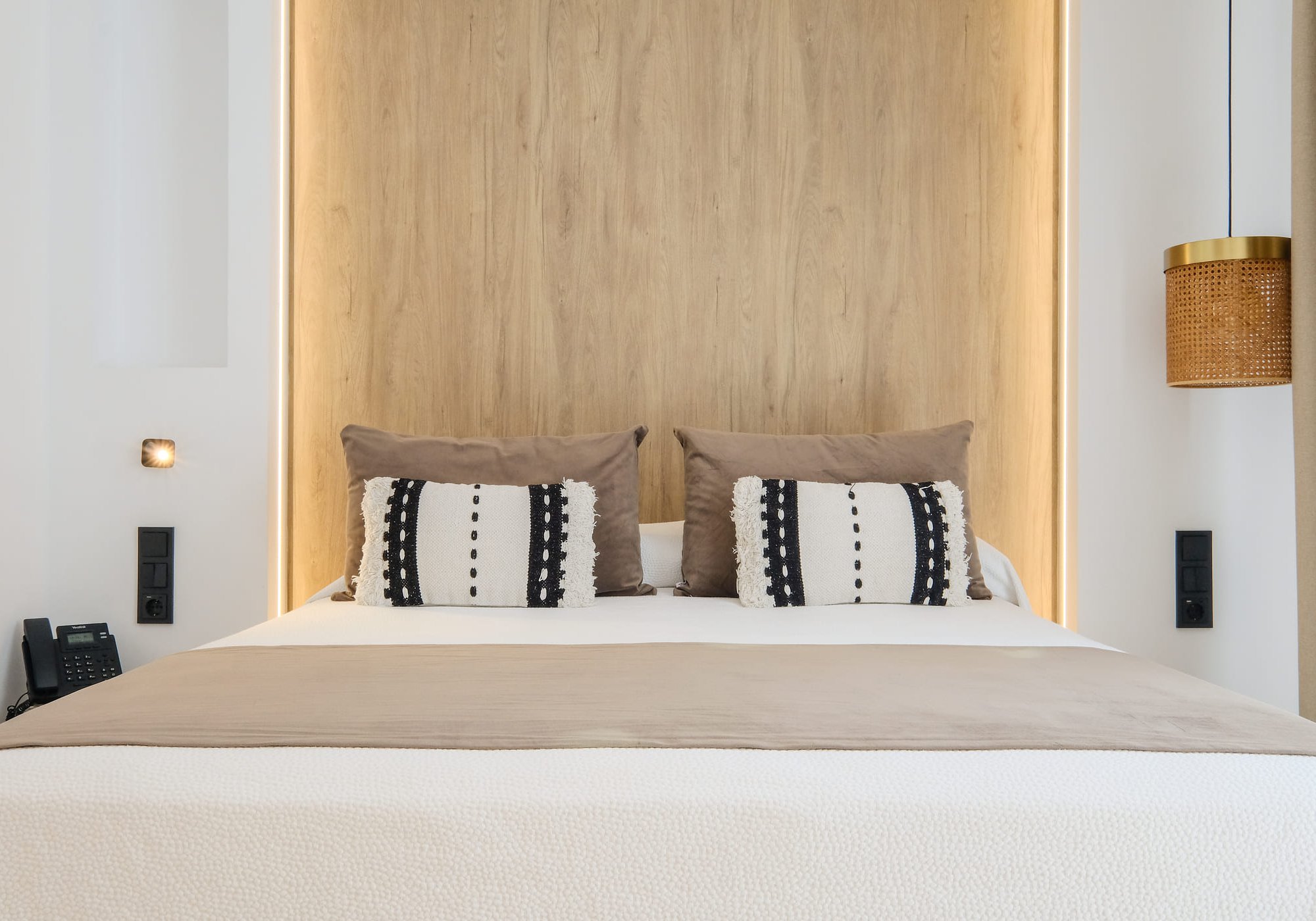 [common:hotelName, ]:extra item image
