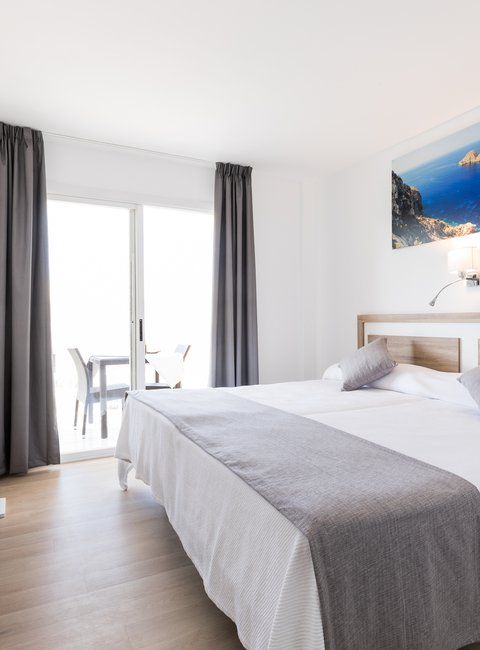 Image from hotel Discover our large and refurbished frontline apartments in San José, Ibiza