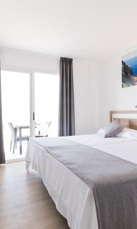 Image from hotel Discover our large and refurbished frontline apartments in San José, Ibiza