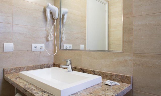 https://images.neobookings.com/hotels/formentera/punta-rasa/rooms/apartment-a-15xn8gnrxw.jpg?width=600&height=400