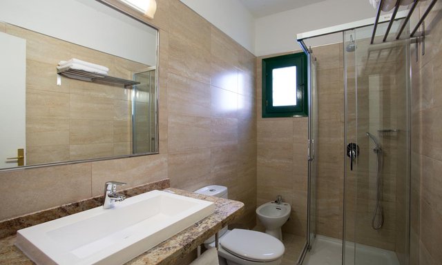 https://images.neobookings.com/hotels/formentera/punta-rasa/rooms/apartment-a-5e4jynyz4n.jpg?width=600&height=400