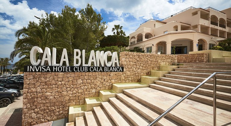 Hotel Club Cala Blanca
