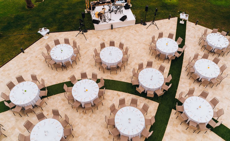 Modernas salas y espacios para eventos y convenciones en Ibiza 