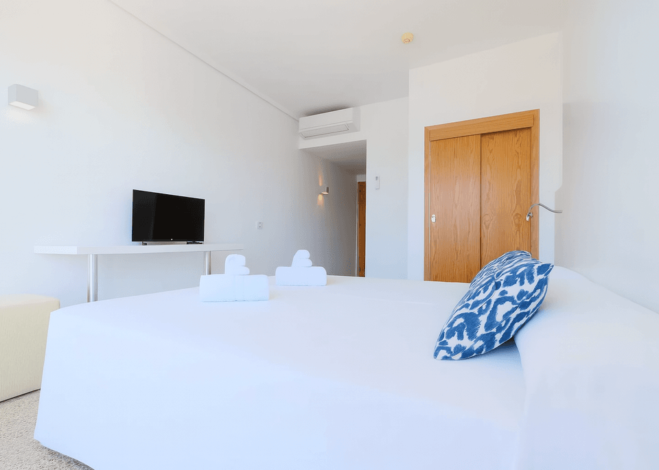 Images from Rooms 6