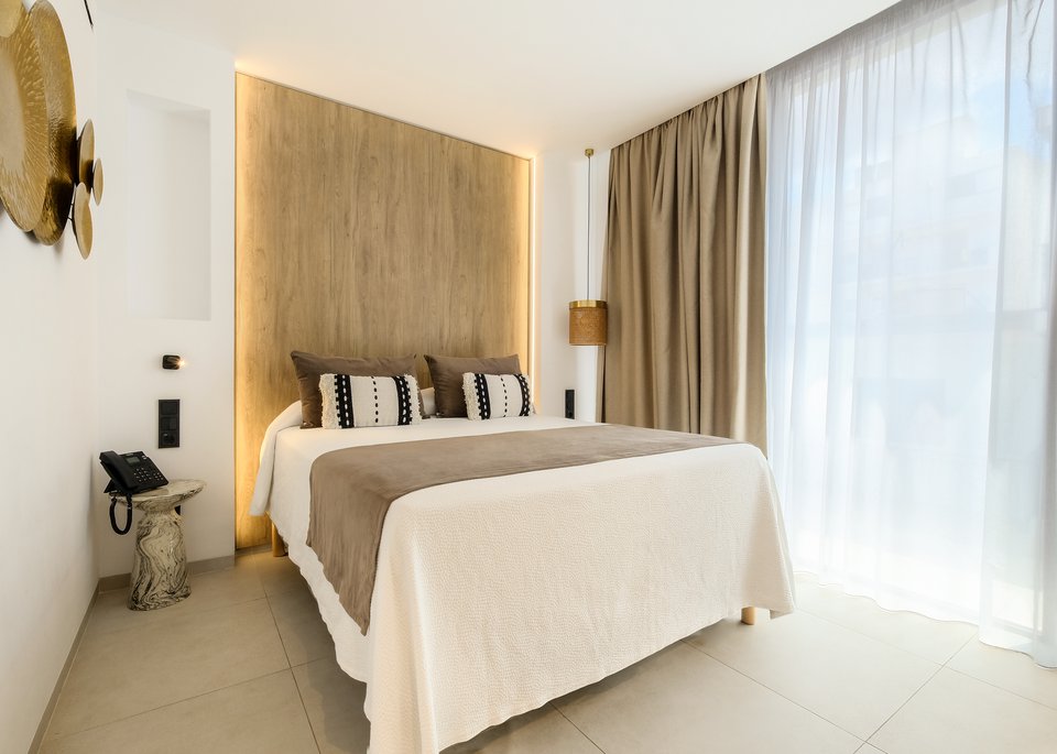 Images from Rooms 4