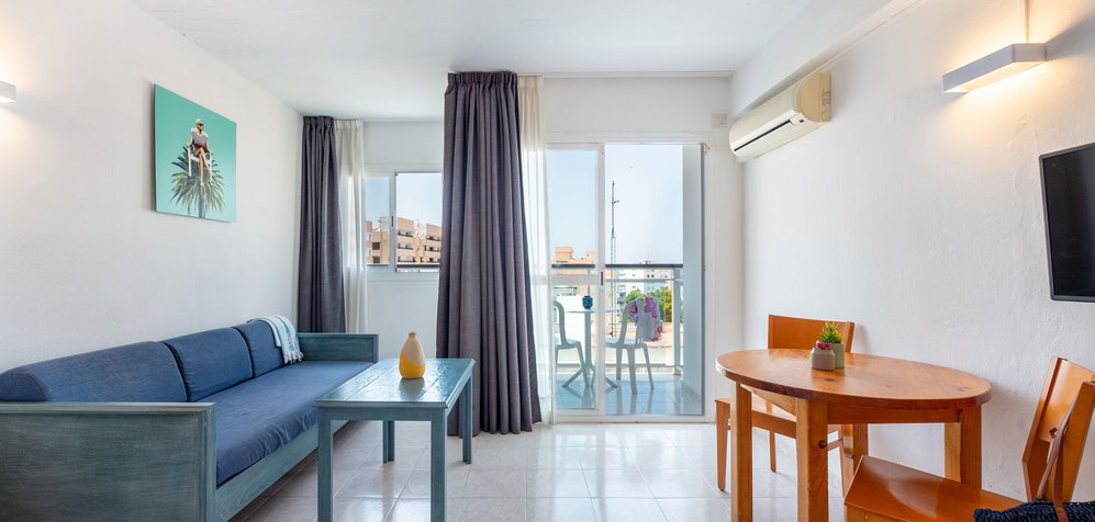 Room image Casual Studio with sea view (2 pax)