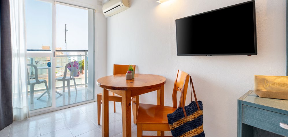 Room image Casual Studio with sea view (2 pax)