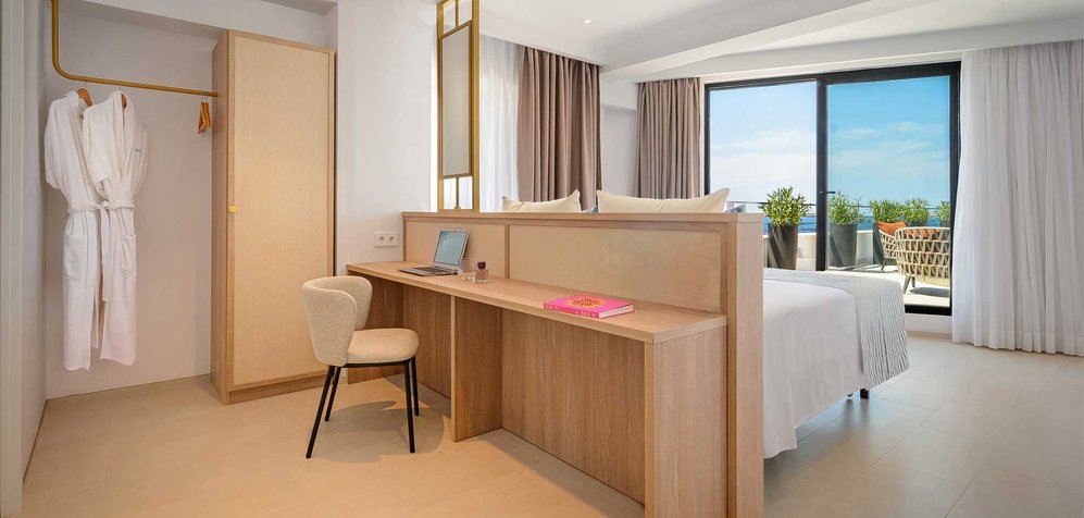 Room image Sea View Premium Suite