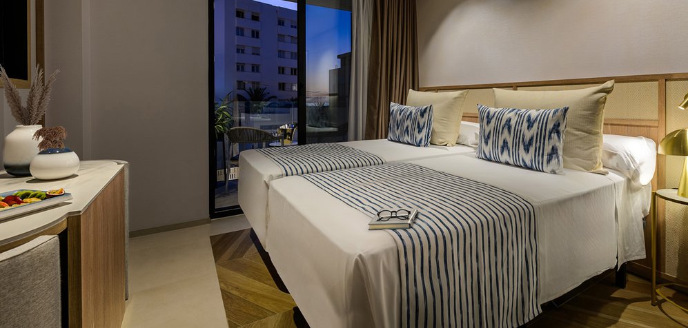 Room image Dubbelkamer met uitzicht op het zwembad