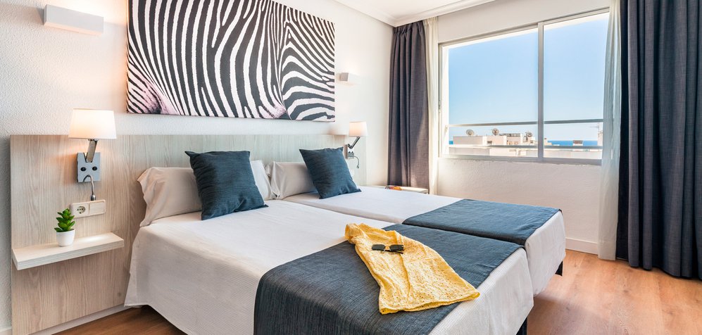 Room image Superior Apartment with views