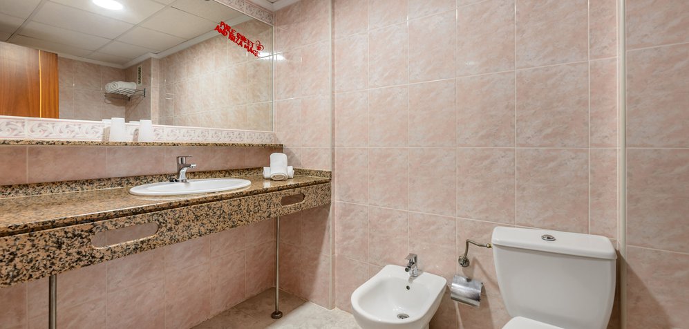 Room image 1 bedroom apartment with sea view