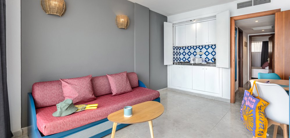 Room image 1 bedroom apartment with sea view