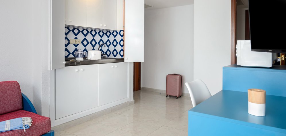 Room image 2 bedroom apartment with sea view