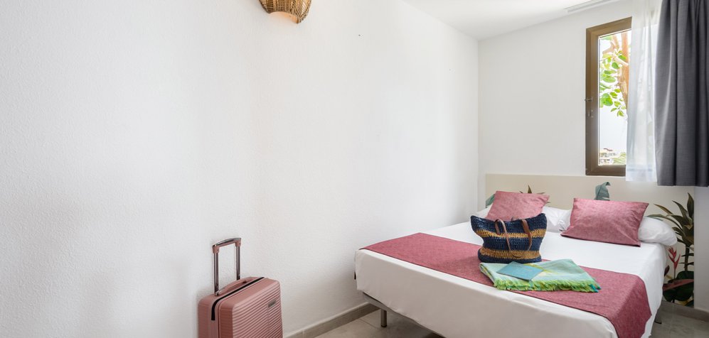 Room image 2 bedroom apartment with sea view