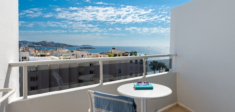 Room image Einzelzimmer mit seitlichem Meerblick