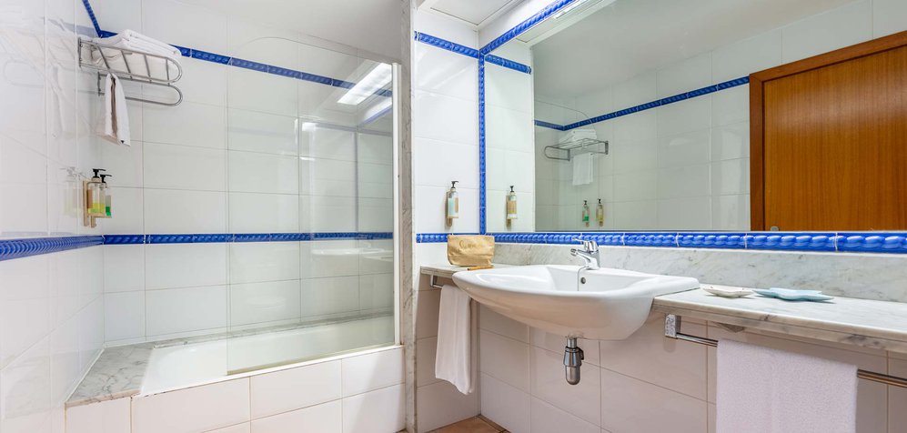 Room image 1 Bedroom Pool view Apartment (2/4 pax)