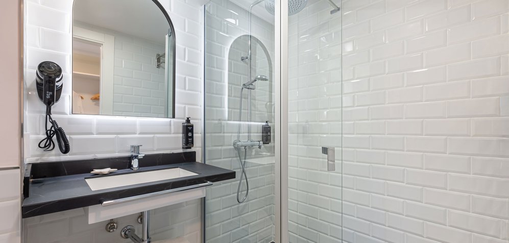 Room image Dubbelkamer met uitzicht op het zwembad (2 pax)