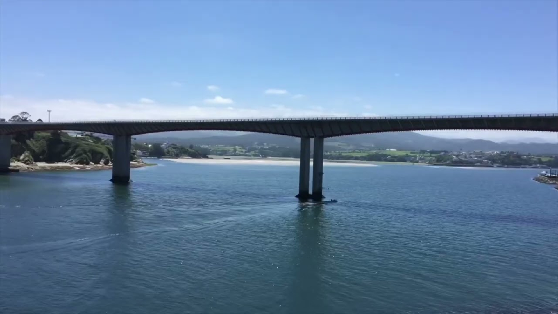 Imagen: https://images.neobookings.com/cms/devel.www.aldahotels.es/section/5-puentes-de-galicia-de-visita-obligada-en-tus-viajes/pics/5-puentes-de-galicia-de-visita-obligada-en-tus-viajes-powz3k7e3n.jpeg