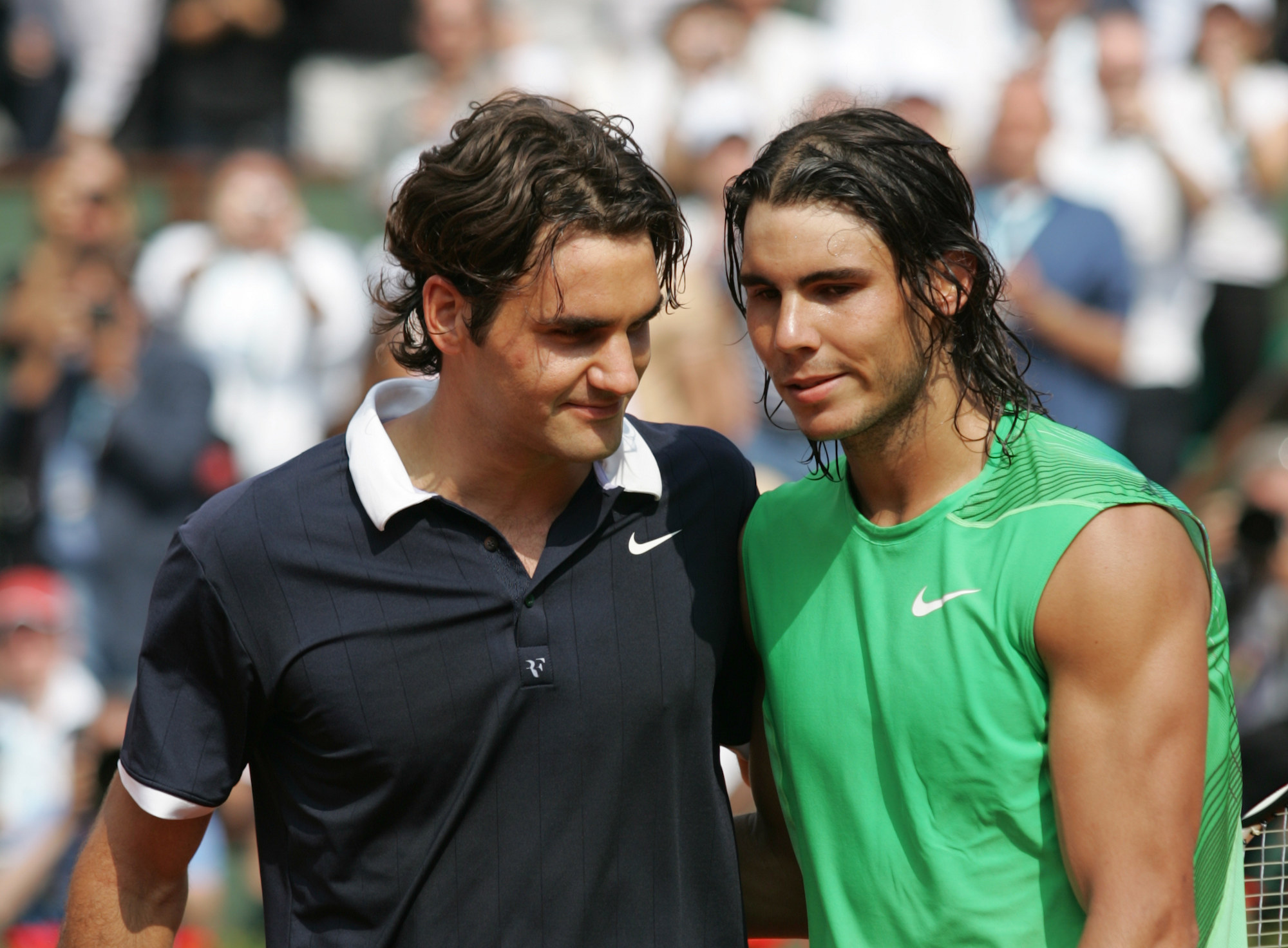 Rafael Nadal beats Roger Federer at French Open