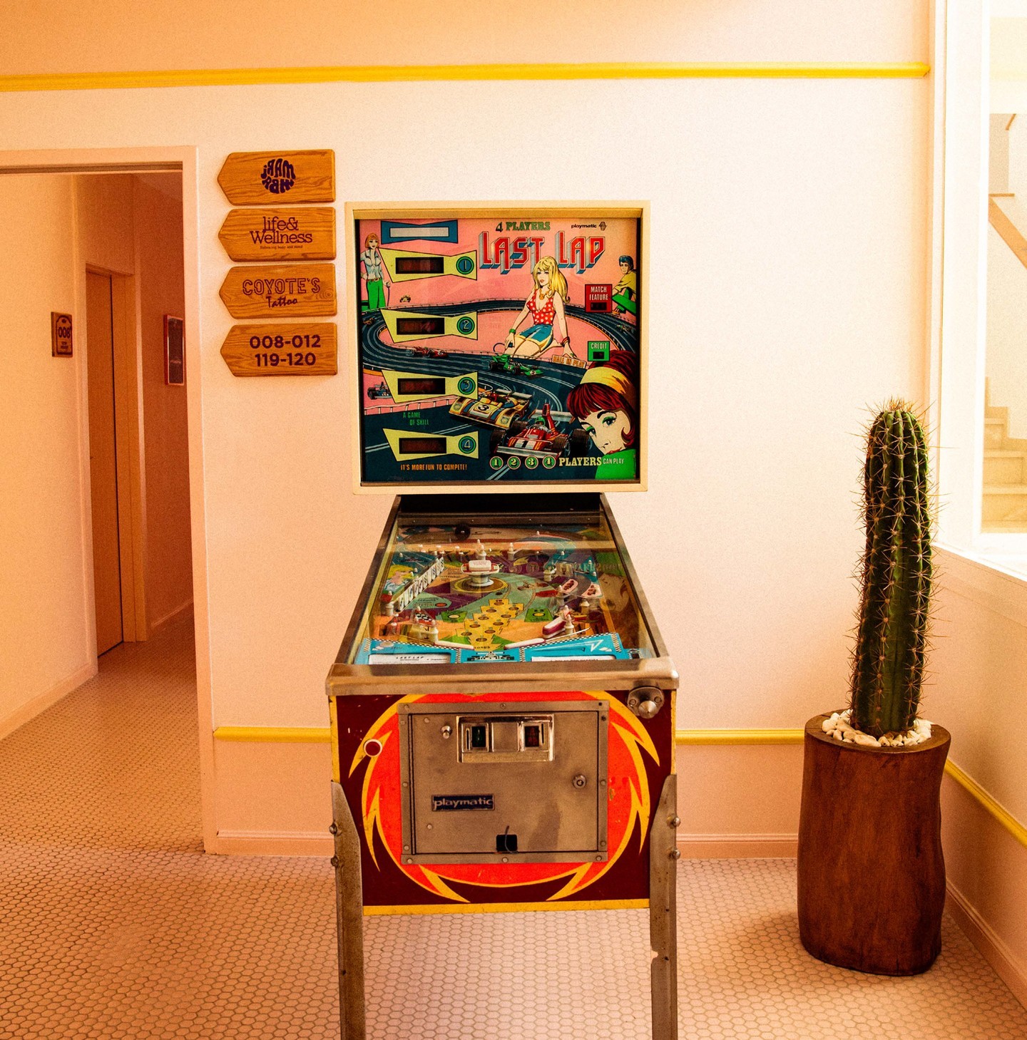 Imagen: https://images.neobookings.com/cms/theconcepthotels.com/section/el-pinball-un-nuevo-fenomeno-decorativo/pics/el-pinball-un-nuevo-fenomeno-decorativo-powzqv6w3n.jpeg