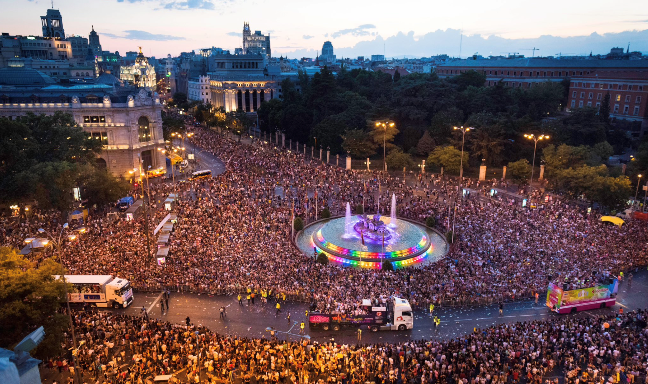 Imagen: https://images.neobookings.com/cms/umusic-hotels.com/section/madrid-pride-2025-one-of-the-worlds-most-vibrant-moments/pics/madrid-pride-2025-one-of-the-worlds-most-vibrant-moments-8gepy51e4n.png