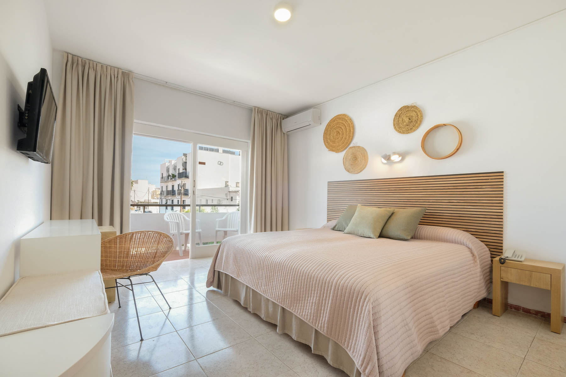 Aside image from hotel